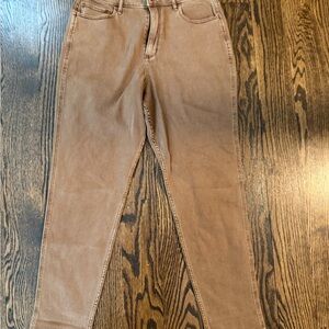 Hollister Straight-Leg Jeans in Warm Tan